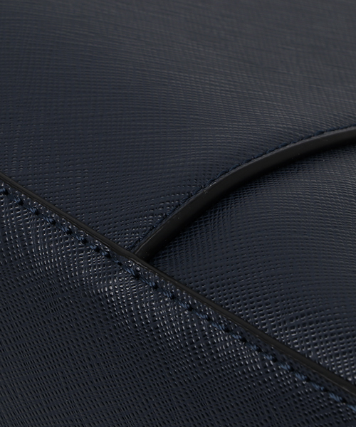 NATURAL BEAUTY BASIC（ナチュラルビューティーベーシック）の「切替ボックスショルダーバッグ（トートバッグ・レディース・イエロー/ネイビー/ブルー/ブルー系その他/ダークネイビー/イエロー系その他・ﾌﾘ-）」の15枚目の写真