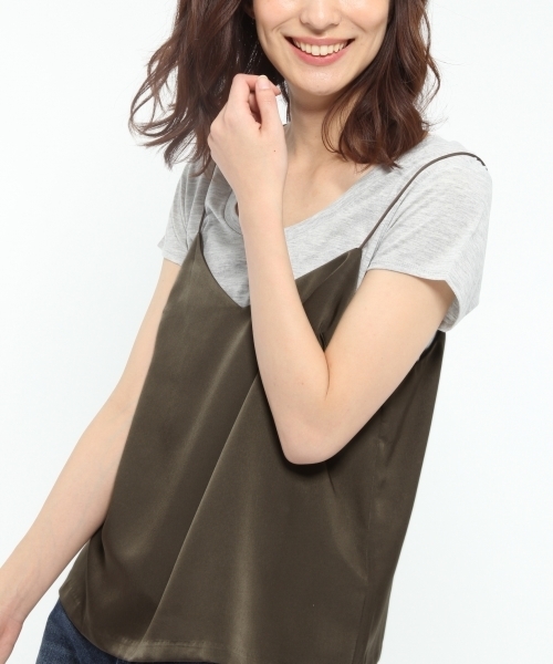 LAKOLE(ラコレ)の「【UVカット】ピーチサテンキャミソール / LAKOLE(キャミソール・レディース・ダークブラウン/ブラック/カーキ/アイボリー・MEDIUM/SMALL/LARGE)」の4枚目の写真