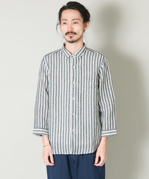 URBAN RESEARCH（アーバンリサーチ）の「UR EUROPEAN LINEN SHIRT（シャツ/ブラウス・メンズ・ピンク/ストライプ/ブルー/ホワイト/グリーン/その他2/その他1/ネイビー/ドット/ライトブルー・LARGE/SMALL/MEDIUM）」の11枚目の写真