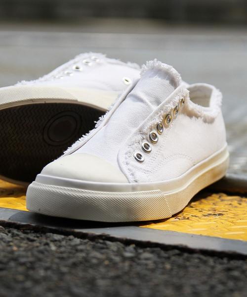 coen(コーエン)の「キャンバススリッポンスニーカー(メンズ)(スリッポン・メンズ・ホワイト/ブラック・MEDIUM/LARGE/SMALL)」の1枚目の写真