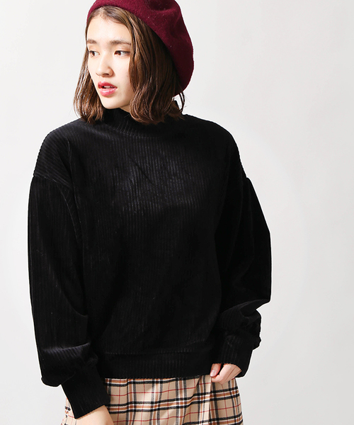 WEGO（ウィゴー）の「WEGO/カットコールハイネックボリュームプルオーバー（スウェット・レディース・ダークグリーン/オフホワイト/ブラック/キャメル/ライトピンク・FREE）」の3枚目の写真