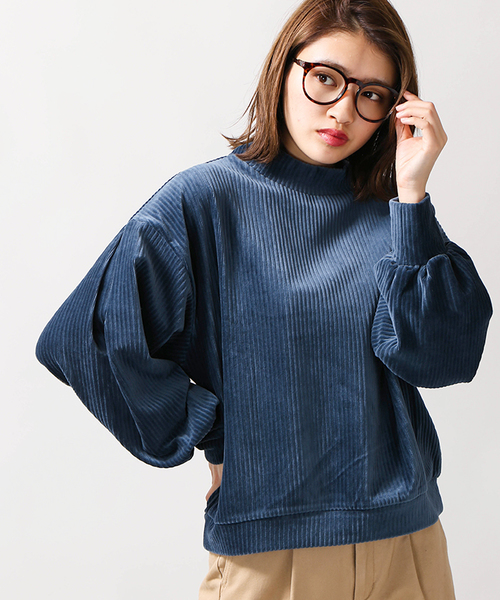 WEGO（ウィゴー）の「WEGO/カットコールハイネックボリュームプルオーバー（スウェット・レディース・ダークグリーン/オフホワイト/ブラック/キャメル/ライトピンク・FREE）」の4枚目の写真