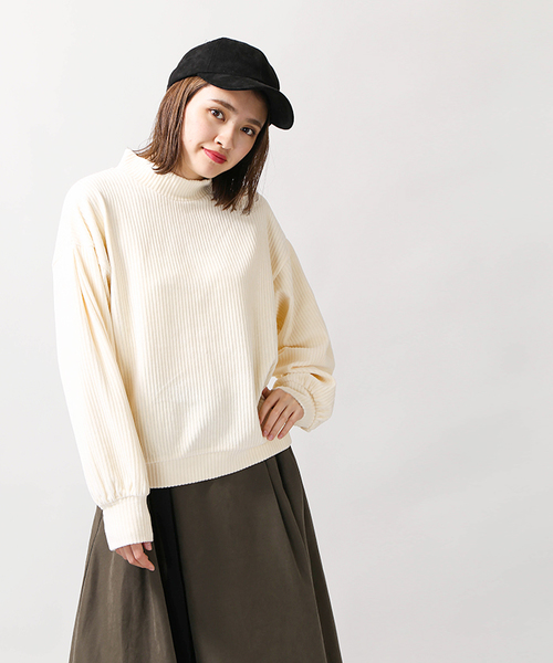 WEGO（ウィゴー）の「WEGO/カットコールハイネックボリュームプルオーバー（スウェット・レディース・ダークグリーン/オフホワイト/ブラック/キャメル/ライトピンク・FREE）」の19枚目の写真