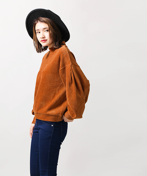 WEGO（ウィゴー）の「WEGO/カットコールハイネックボリュームプルオーバー（スウェット・レディース・ダークグリーン/オフホワイト/ブラック/キャメル/ライトピンク・FREE）」の16枚目の写真