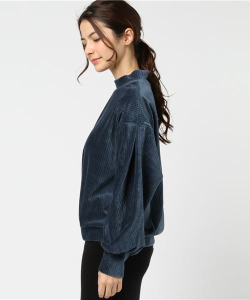 WEGO（ウィゴー）の「WEGO/カットコールハイネックボリュームプルオーバー（スウェット・レディース・ダークグリーン/オフホワイト/ブラック/キャメル/ライトピンク・FREE）」の6枚目の写真