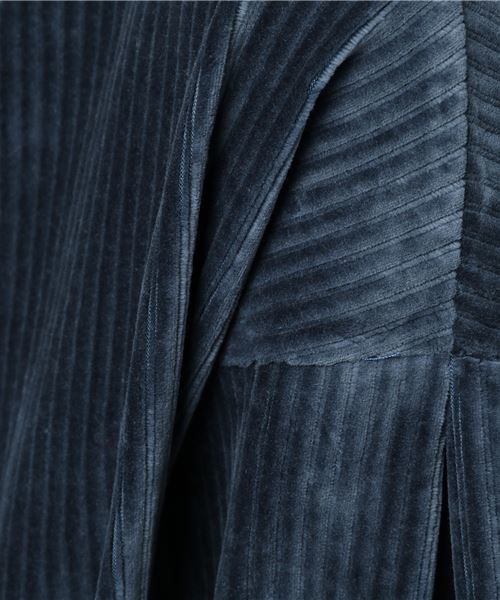 WEGO（ウィゴー）の「WEGO/カットコールハイネックボリュームプルオーバー（スウェット・レディース・ダークグリーン/オフホワイト/ブラック/キャメル/ライトピンク・FREE）」の11枚目の写真