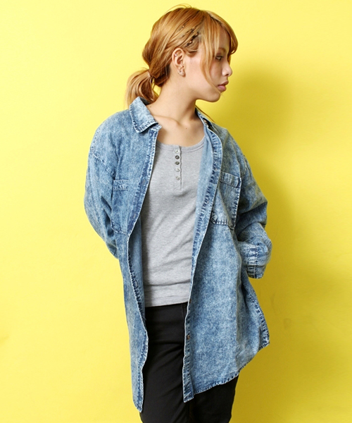 WEGO（ウィゴー）の「デニムBIGシャツ（シャツ/ブラウス・レディース・インディゴブルー/ダークインディゴブルー/ライトインディゴブルー・FREE）」の16枚目の写真