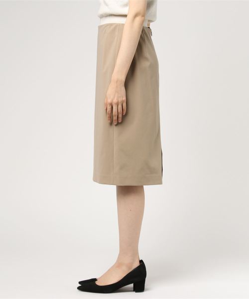 22 OCTOBRE(ヴァンドゥ-オクトーブル)の「フレックスムーブスカート【セットアップ対応】(スーツジャケット・レディース・ブラック/ベージュ・40/38/36/42)」の9枚目の写真