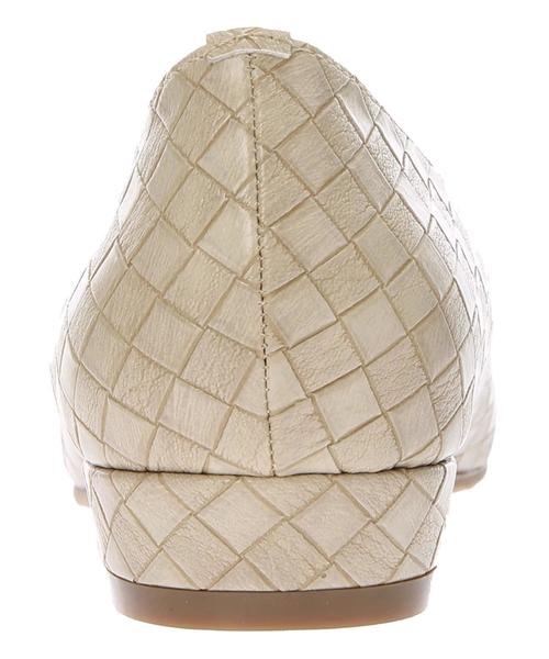 AMERICAN HOLIC（アメリカンホリック）の「Vカットパンプス（パンプス・レディース・ベージュ/ネイビー・M/S/L）」の5枚目の写真