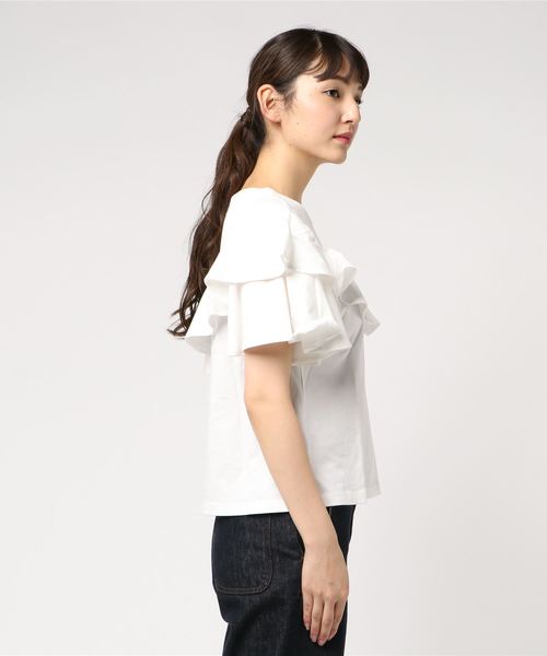 Te chichi TERRASSE(テチチテラス)の「フロントフリルプルオーバー(Tシャツ/カットソー・レディース・オフホワイト/ブラック/カーキ/ボルドー・フリ-)」の5枚目の写真