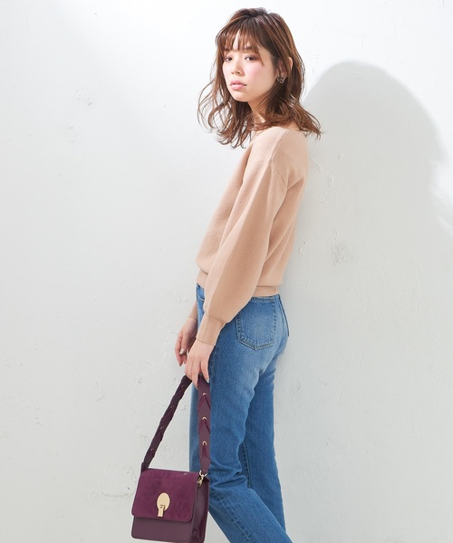natural couture（ナチュラルクチュール）の「きれいめキーネックニット（ニット/セーター・レディース・ブラック/ベージュ/オフホワイト/イエロー/ラベンダー・FREE）」の6枚目の写真