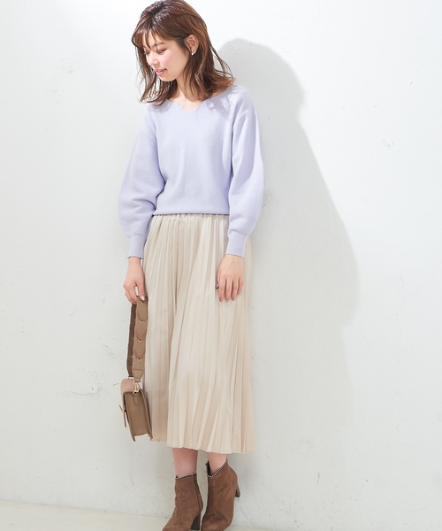 natural couture（ナチュラルクチュール）の「きれいめキーネックニット（ニット/セーター・レディース・ブラック/ベージュ/オフホワイト/イエロー/ラベンダー・FREE）」の16枚目の写真