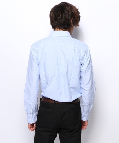 TOMMY HILFIGER（トミーヒルフィガー）の「13FH-FRANKLIN OXFORD SHIRT - CUSTOM FIT（シャツ/ブラウス・メンズ・ホワイト/ブルー/ピンク・LARGE/X-LARGE/MEDIUM/SMALL）」の6枚目の写真