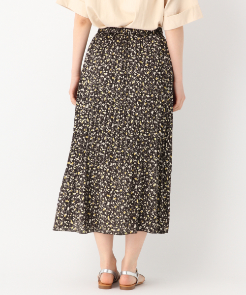 GLOBAL WORK（グローバルワーク）の「フラワーサテンプリーツスカート/831344（スカート・レディース・ブラック/ネイビー・MEDIUM/LARGE）」の6枚目の写真