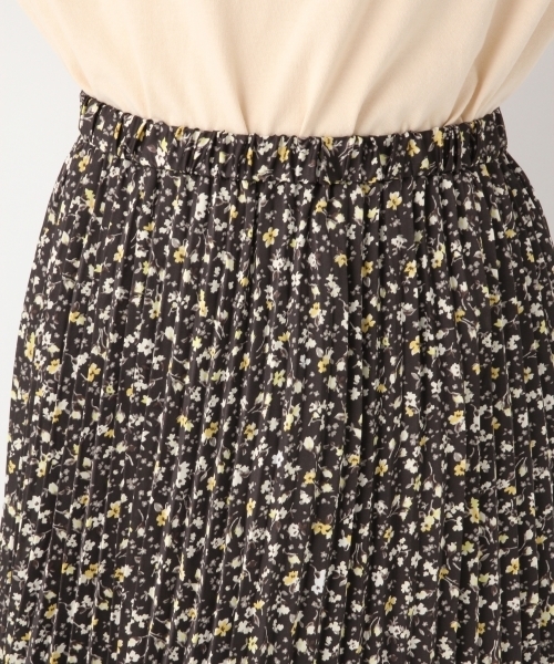 GLOBAL WORK（グローバルワーク）の「フラワーサテンプリーツスカート