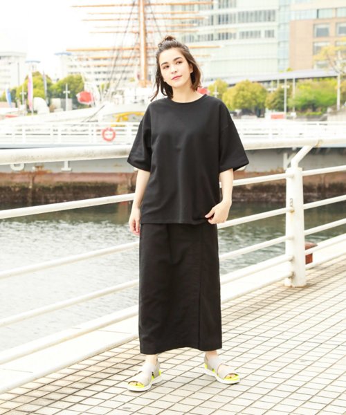 niko and...（ニコアンド）の「バックロゴワイドTシャツ（Tシャツ/カットソー・レディース・ブラック/ベージュ/オフホワイト・LARGE/MEDIUM）」の22枚目の写真