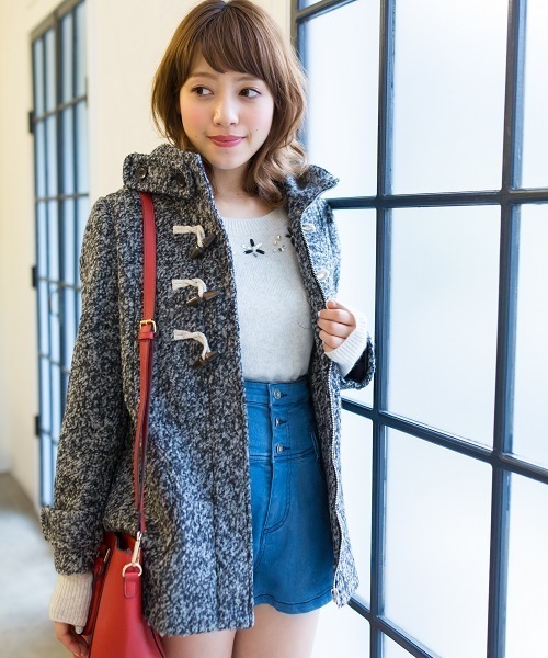 Heather（ヘザー）の「BIGフードダッフルコート 547128（ダッフルコート・レディース・ホワイト×ブラック/ベージュ系その他/アイボリー・SMALL/MEDIUM）」の16枚目の写真