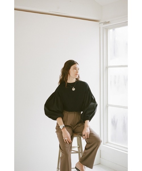 CLANE（クラネ）の「COMBINATION PUFF TOPS（Tシャツ/カットソー・レディース・ホワイト/ブラック/ベージュ・1/2）」の3枚目の写真