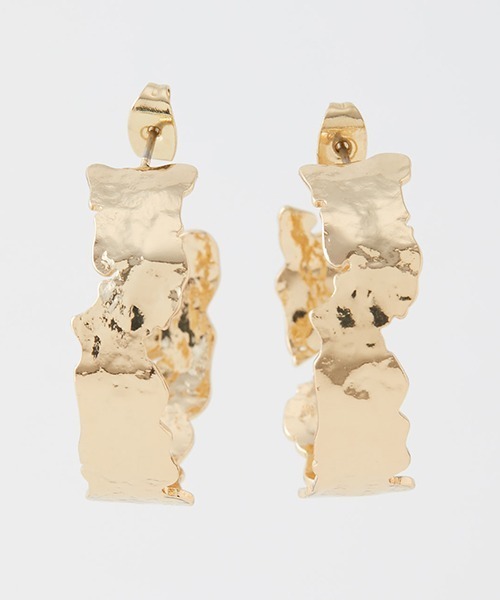 AZUL by moussy（アズールバイマウジー）の「CRUSH METAL HOOP EARRINGS/クラッシュメタルフープピアス（ピアス（両耳用）・レディース・シルバー/ゴールド系その他・FREE）」の6枚目の写真