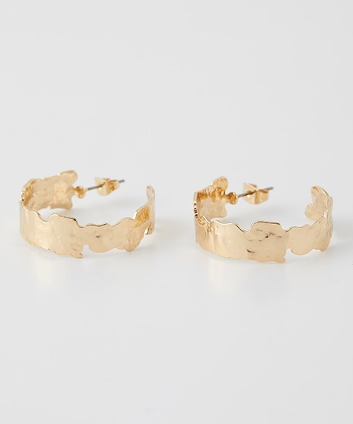 AZUL by moussy（アズールバイマウジー）の「CRUSH METAL HOOP EARRINGS/クラッシュメタルフープピアス（ピアス（両耳用）・レディース・シルバー/ゴールド系その他・FREE）」の12枚目の写真