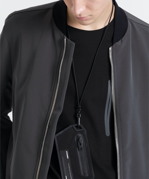 ATTACHMENT(アタッチメント)の「ソロテックスメモリータスラン ネックコインケース(コインケース・メンズ・ライトグレー/カーキ/ブラック・FREE)」の12枚目の写真