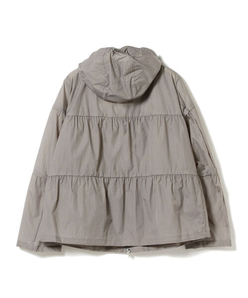 EFFE BEAMS（エッフェビームス）の「●HERNO / ギャザー フードブルゾン（ブルゾン・レディース・カーキ/ライトグレー・40）」の10枚目の写真