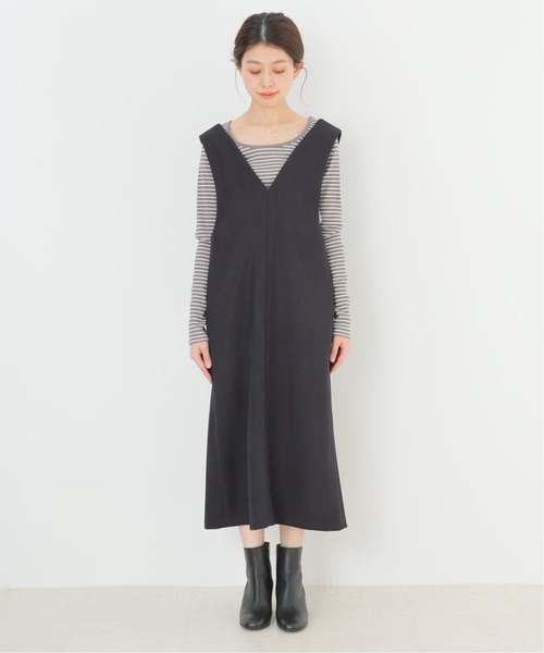 SLOBE IENA（スローブイエナ）の「Vネックワンピース【手洗い可能】◆（ジャンパースカート・レディース・チャコールグレー・36/38）」の4枚目の写真