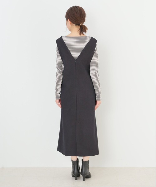 SLOBE IENA（スローブイエナ）の「Vネックワンピース【手洗い可能】◆（ジャンパースカート・レディース・チャコールグレー・36/38）」の6枚目の写真