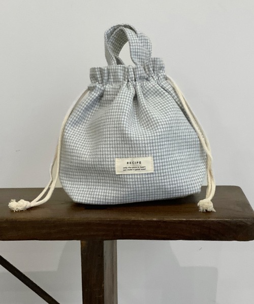 COMMON WARE（コモンウェアー）の「EC: RECIPE LUNCH SACK　保冷保温ランチ巾着袋（お弁当箱・レディース・ホワイト/ブルー/ブラック×ホワイト/ブラック/ピンク/ベージュ/グリーン/ライトベージュ/グレー/ライトグレー・FREE）」の4枚目の写真