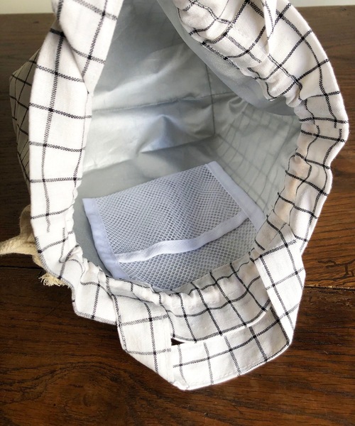 COMMON WARE（コモンウェアー）の「EC: RECIPE LUNCH SACK　保冷保温ランチ巾着袋（お弁当箱・レディース・ホワイト/ブルー/ブラック×ホワイト/ブラック/ピンク/ベージュ/グリーン/ライトベージュ/グレー/ライトグレー・FREE）」の17枚目の写真