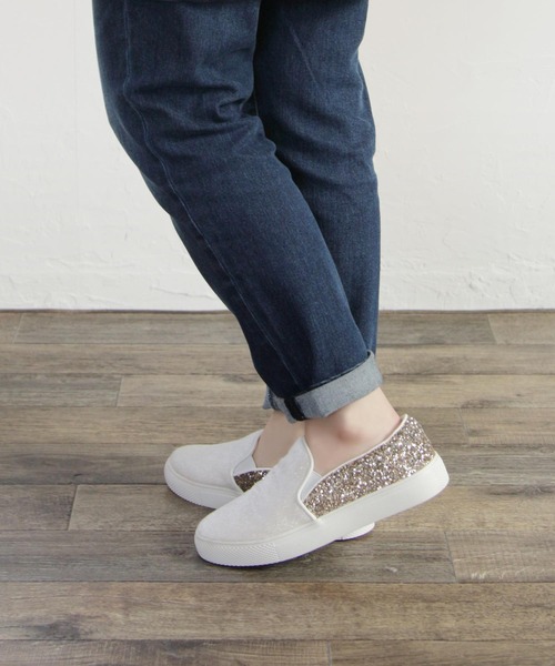 grandfleur（グランドフルール）の「ハラコ調素材のスリッポンスニーカー（スニーカー・レディース・ホワイト/ベージュ・M/LL/L/S）」の20枚目の写真