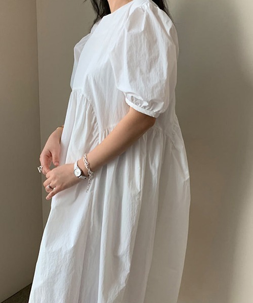 a lot of love（ア ロット オブ ラブ）の「ビッグランタンスリーブ　ティアードフレア　ワンピース（ワンピース・レディース・グレー/ホワイト/ブラック・XL/L/M/S）」の8枚目の写真