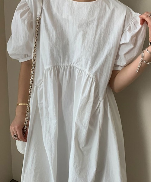 a lot of love（ア ロット オブ ラブ）の「ビッグランタンスリーブ　ティアードフレア　ワンピース（ワンピース・レディース・グレー/ホワイト/ブラック・XL/L/M/S）」の9枚目の写真