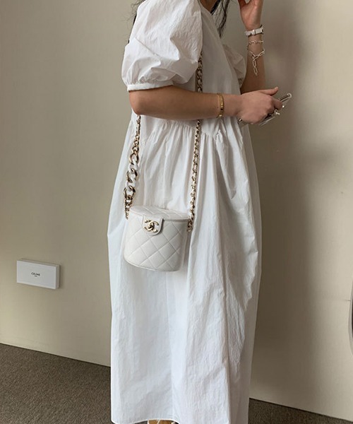 a lot of love（ア ロット オブ ラブ）の「ビッグランタンスリーブ　ティアードフレア　ワンピース（ワンピース・レディース・グレー/ホワイト/ブラック・XL/L/M/S）」の17枚目の写真