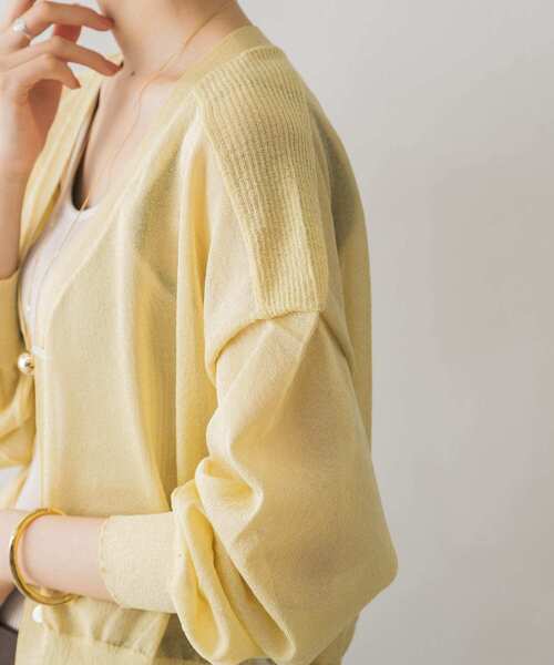 URBAN RESEARCH（アーバンリサーチ）の「シアーショート丈カーディガン（カーディガン/ボレロ・レディース・ブラウン/ブラック/イエロー・FREE）」の13枚目の写真
