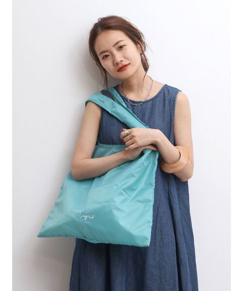 Ungrid(アングリッド)の「パッカブルロゴエコBAG(ハンドバッグ・レディース・オフホワイト/イエロー/グリーン/ブルー/パープル/ブラック/オレンジ・FREE)」の4枚目の写真