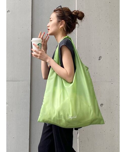 Ungrid(アングリッド)の「パッカブルロゴエコBAG(ハンドバッグ・レディース・オフホワイト/イエロー/グリーン/ブルー/パープル/ブラック/オレンジ・FREE)」の14枚目の写真