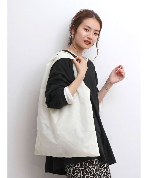 Ungrid(アングリッド)の「パッカブルロゴエコBAG(ハンドバッグ・レディース・オフホワイト/イエロー/グリーン/ブルー/パープル/ブラック/オレンジ・FREE)」の19枚目の写真