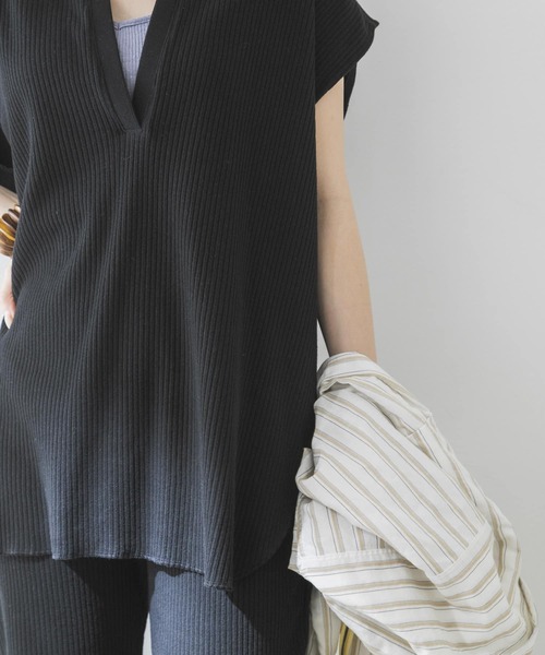 URBAN RESEARCH（アーバンリサーチ）の「針抜きリブノースリーブカットソー（Tシャツ/カットソー・レディース・ブラック/アイボリー・FREE）」の4枚目の写真