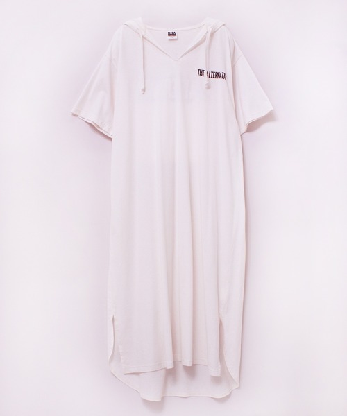 RNA(アールエヌエー)の「M1691 フラワープリントフーディTワンピース(Tシャツ/カットソー・レディース・ホワイト/ブラック/ブルー・MEDIUM)」の4枚目の写真