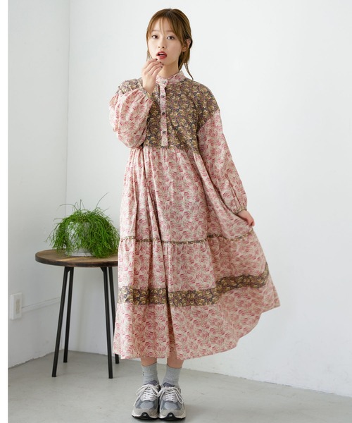 MILKFED.（ミルクフェド）の「FLORAL PRINT TIERED DRESS（ワンピース・レディース・ピンク/ライトパープル・ONE SIZE）」の2枚目の写真