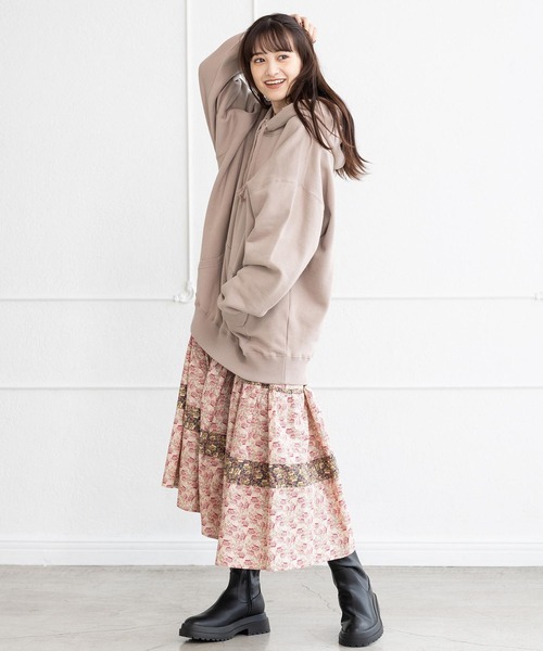 MILKFED.（ミルクフェド）の「FLORAL PRINT TIERED DRESS（ワンピース・レディース・ピンク/ライトパープル・ONE SIZE）」の12枚目の写真