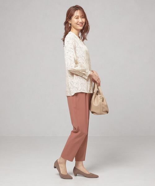 closet story（クローゼットストーリー）の「＜closet story（クローゼットストーリー）＞ラインプリント Vネック ブラウス（シャツ/ブラウス・レディース・ホワイト/ダークグレー/ライトピンク・FREE）」の10枚目の写真