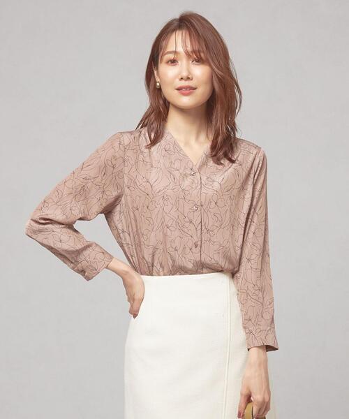 closet story（クローゼットストーリー）の「＜closet story（クローゼットストーリー）＞ラインプリント Vネック ブラウス（シャツ/ブラウス・レディース・ホワイト/ダークグレー/ライトピンク・FREE）」の14枚目の写真