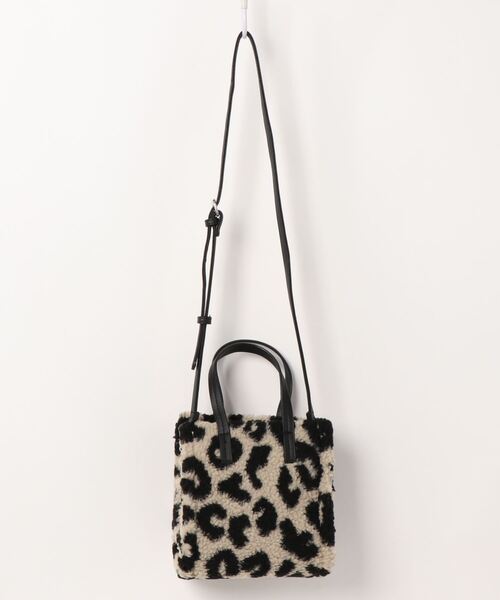 ALTROSE（アルトローズ）の「2WAYミニトート　[ｸﾞﾛｰﾘｰ]（トートバッグ・レディース・ブラック/ベージュ/アイボリー/レオパード・FREE）」の4枚目の写真