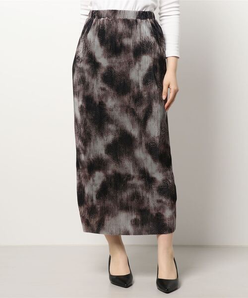 NICOLE white（ニコルホワイト）の「ボカシ柄プリーツタイトスカート（スカート・レディース・ブラック系/ベージュ系/グレー系・FREE）」の14枚目の写真