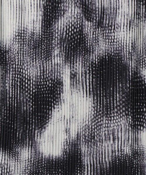 NICOLE white（ニコルホワイト）の「ボカシ柄プリーツタイトスカート（スカート・レディース・ブラック系/ベージュ系/グレー系・FREE）」の9枚目の写真