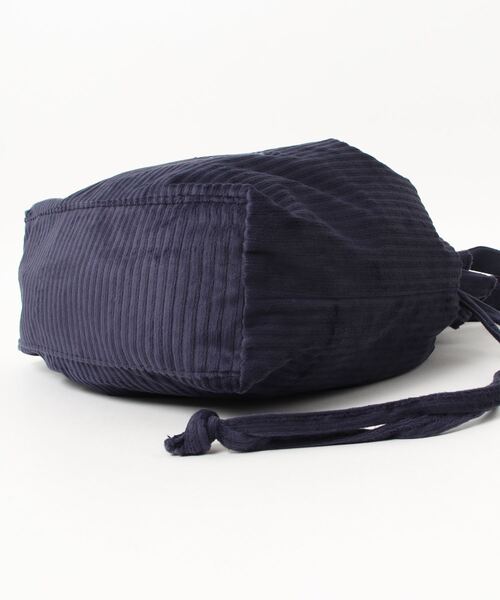 Champion(チャンピオン)の「チャンピオン メイソン 巾着トートバッグ コーデュロイ 63203(トートバッグ・レディース・グレー/ネイビー/ブラウン・FREE)」の6枚目の写真