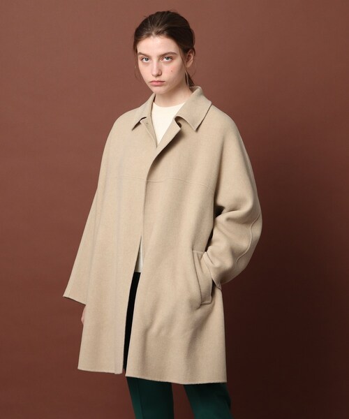 DRESSTERIOR（ドレステリア）の「◆【CLASSY.12月号掲載】ドルマンスリーブリバーコート（ステンカラーコート・レディース・カーキ/ベージュ/ブラック・36/38）」の2枚目の写真