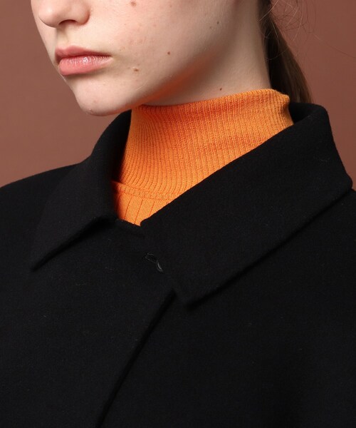 DRESSTERIOR（ドレステリア）の「◆【CLASSY.12月号掲載】ドルマンスリーブリバーコート（ステンカラーコート・レディース・カーキ/ベージュ/ブラック・36/38）」の22枚目の写真